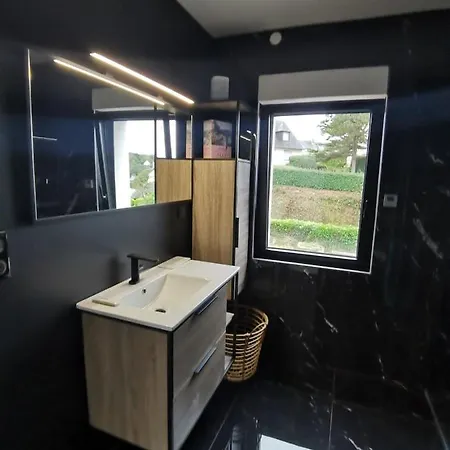 L'hermine Vue Exceptionnelle, Prestation Luxe Contemporaine Avec Cinema Et Spa, Borne Voit Electrique *